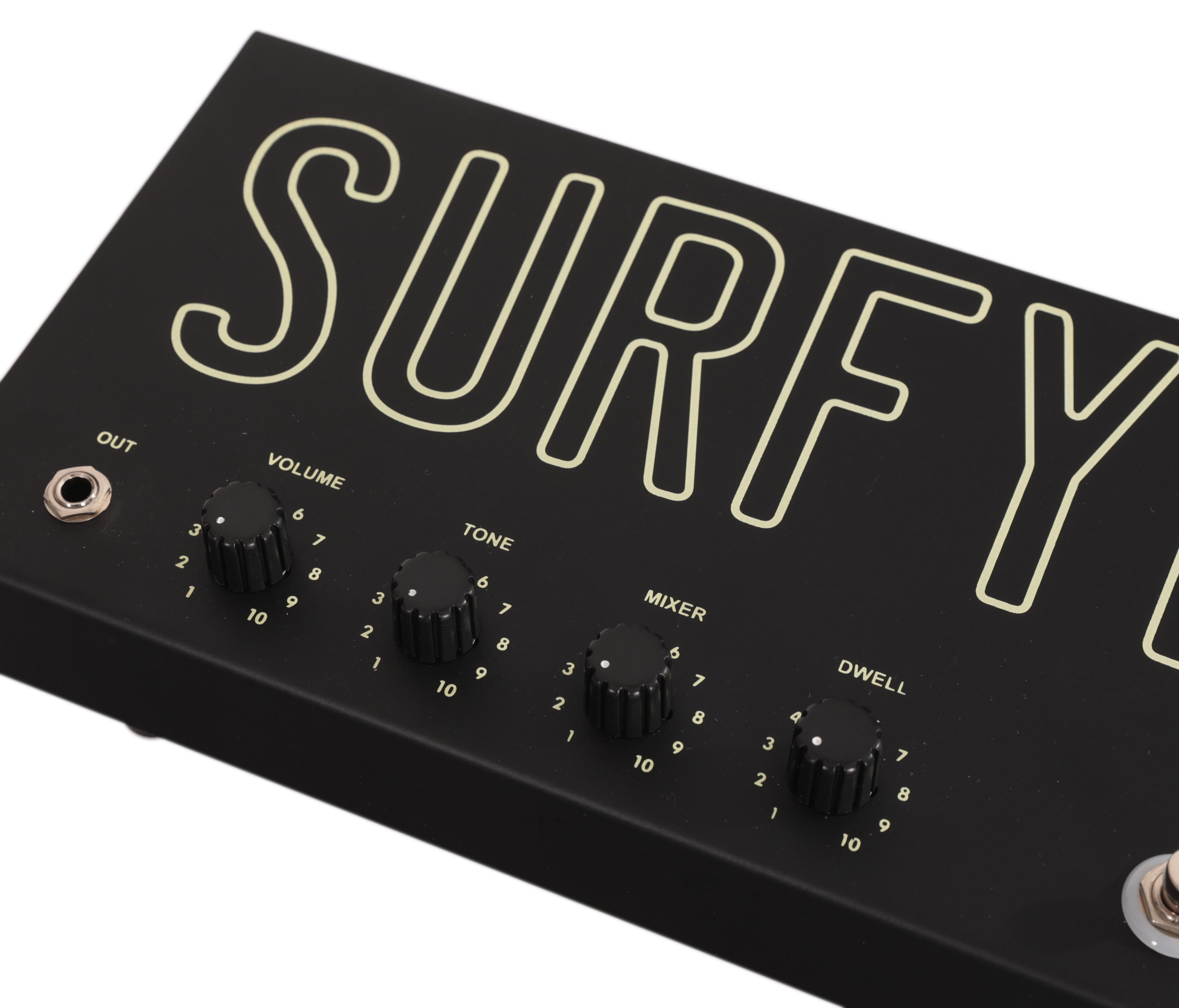 Surfy Industries SurfyBear Reverb Pedal Metal Black with SurfyPan